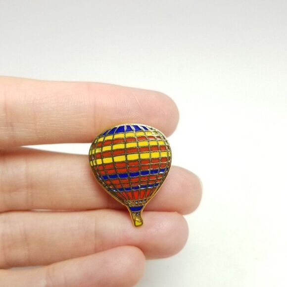 Vintage Hot Air Balloon Lapel Pin, Primary Color Enamel Brooch, Retro Estate - Picture 5 of 6